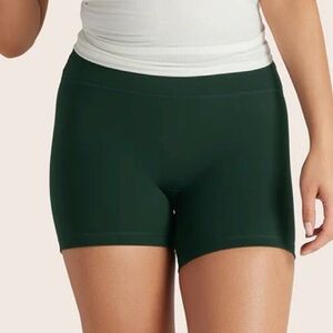 Set Active Sportbody® Sporty Bike Shorts in Ivy